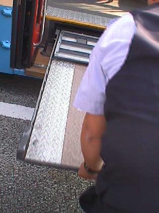 �����X�e�b�v�o�X�E���̂Q